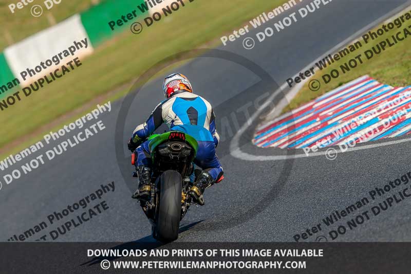 PJM Wedding Photography;enduro digital images;event digital images;eventdigitalimages;mallory park;mallory park photographs;mallory park trackday;mallory park trackday photographs;no limits trackdays;peter wileman photography;racing digital images;trackday digital images;trackday photos